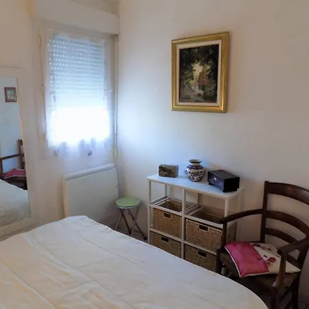 - Au Coeur Du Centre-ville - A Seulement 200m רויאן